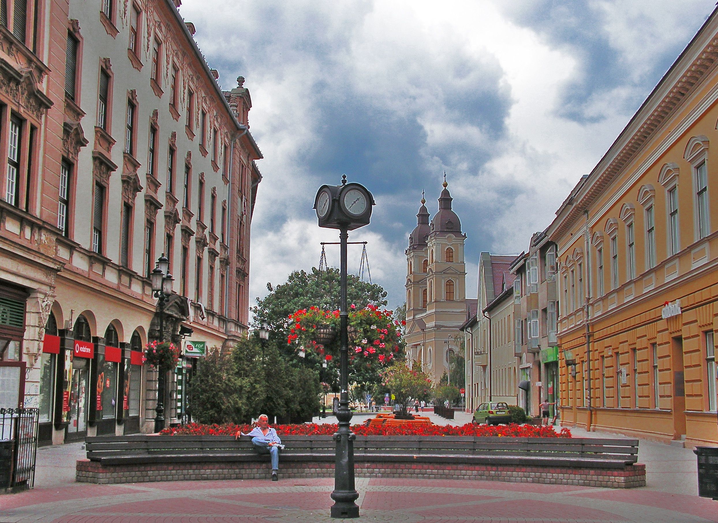 https://mdw-travel-data-us-east-1.s3.amazonaws.com/img/country/Hungary/Baptist-Church-of-Nyiregyhaza/img_03.jpg