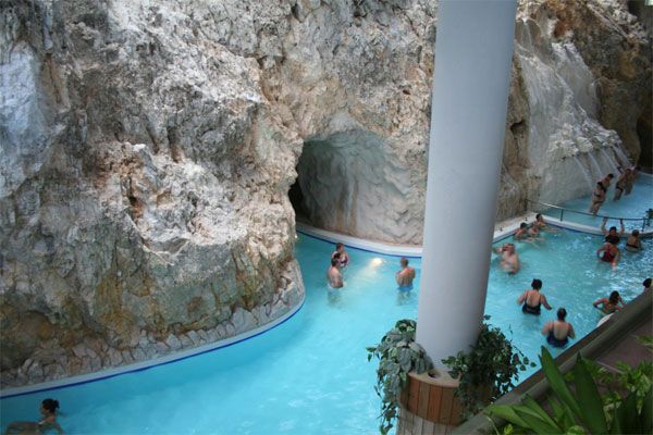 https://mdw-travel-data-us-east-1.s3.amazonaws.com/img/country/Hungary/Bokreta-Thermal-Bath-and-Camping/img_03.jpg