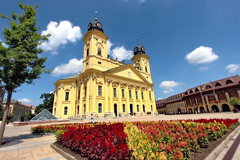 https://mdw-travel-data-us-east-1.s3.amazonaws.com/img/country/Hungary/Calvinist-College/img_03.jpg