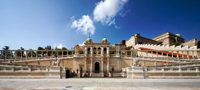 https://mdw-travel-data-us-east-1.s3.amazonaws.com/img/country/Hungary/Castle-Garden-Bazaar/img_02.jpg