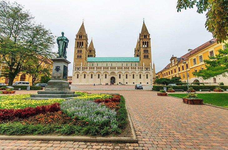 https://mdw-travel-data-us-east-1.s3.amazonaws.com/img/country/Hungary/Cathedral-Museum/img_03.jpg