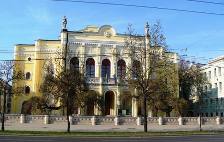https://mdw-travel-data-us-east-1.s3.amazonaws.com/img/country/Hungary/Csokonai-Theatre/img_01.jpg