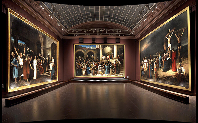 https://mdw-travel-data-us-east-1.s3.amazonaws.com/img/country/Hungary/Deri-Museum/img_01.jpg