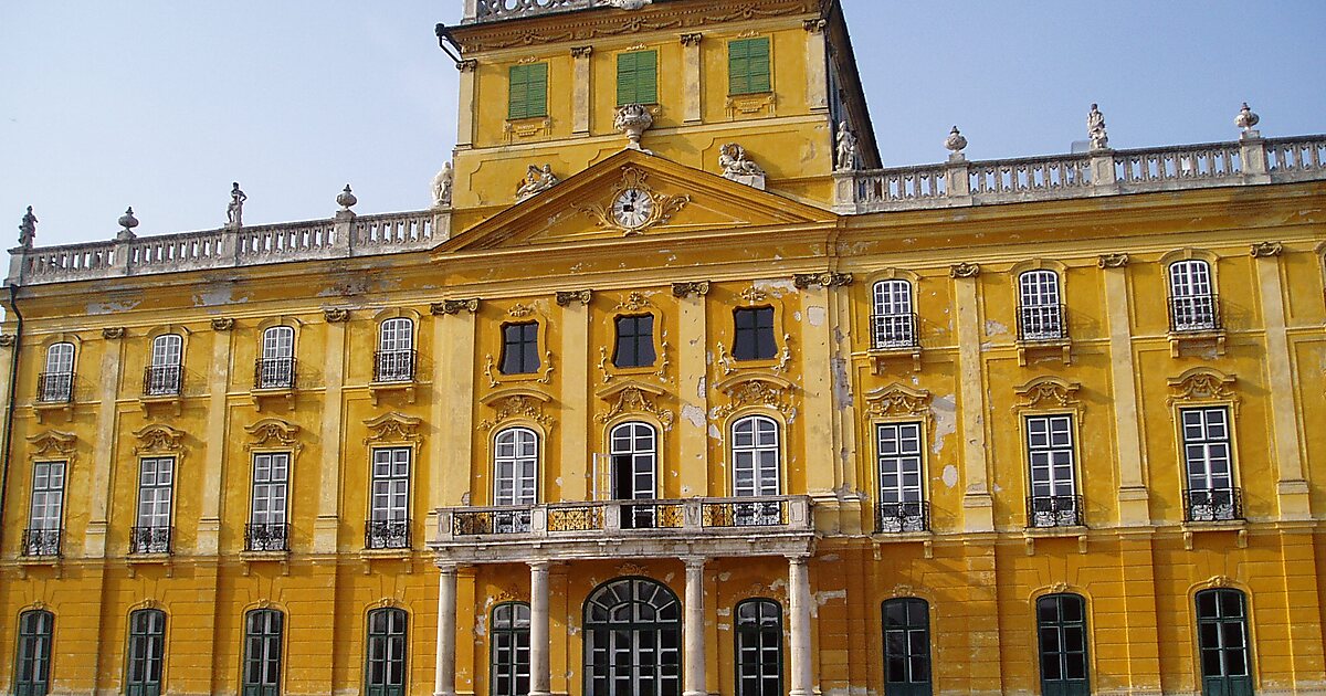 https://mdw-travel-data-us-east-1.s3.amazonaws.com/img/country/Hungary/Esterhazy-Castle-Eisenstadt-Austria/img_01.jpg