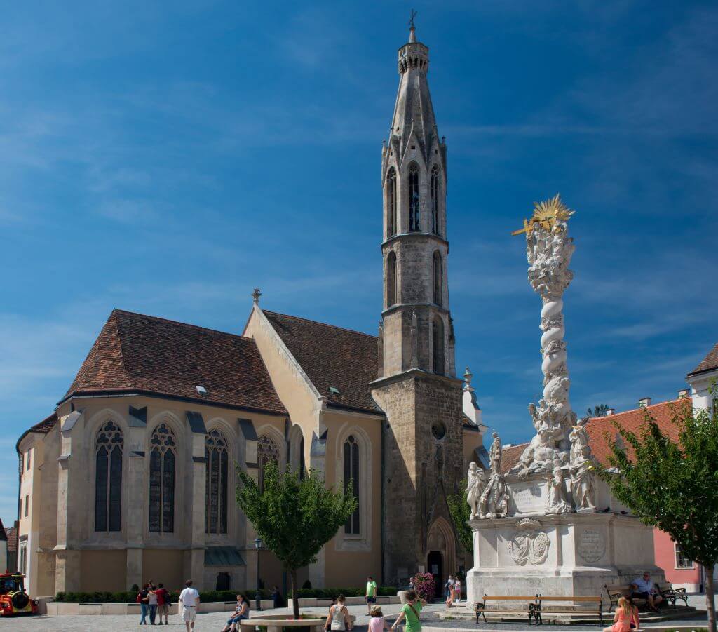 https://mdw-travel-data-us-east-1.s3.amazonaws.com/img/country/Hungary/Goat-Church/img_01.jpg