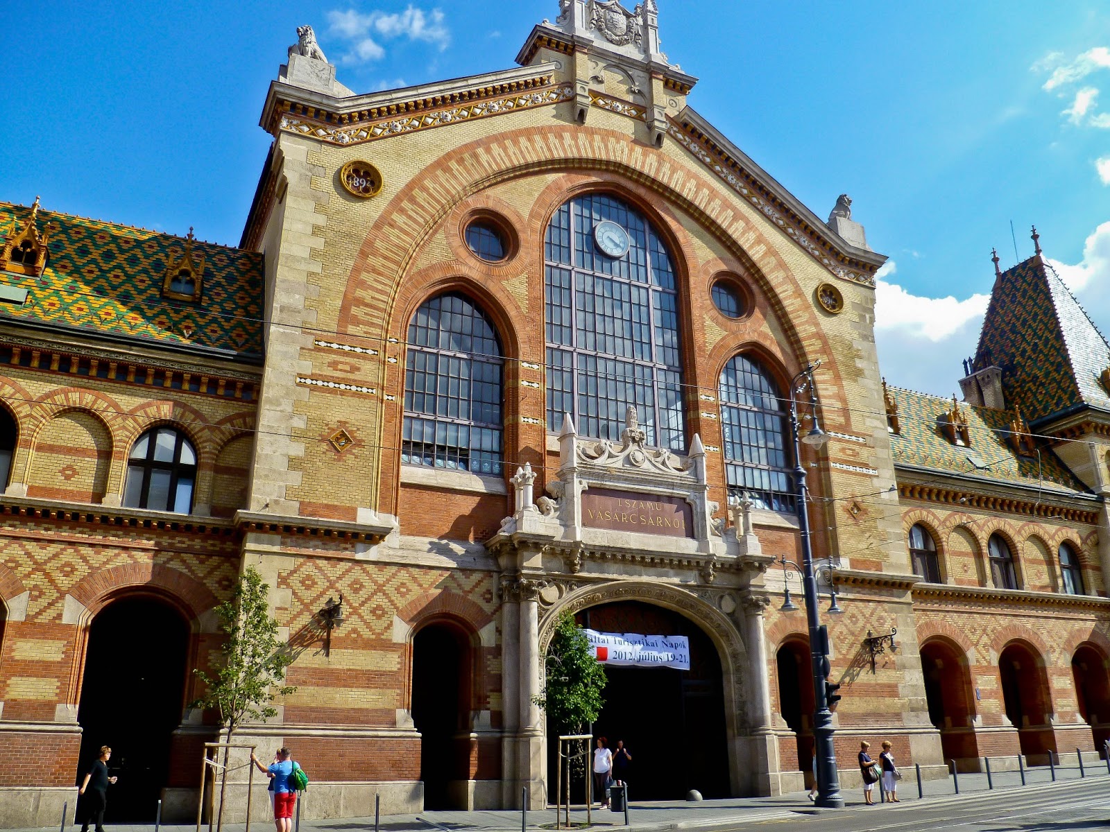 https://mdw-travel-data-us-east-1.s3.amazonaws.com/img/country/Hungary/Great-Market-Hall/img_03.jpg