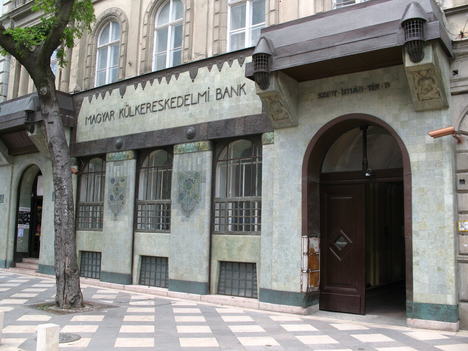 https://mdw-travel-data-us-east-1.s3.amazonaws.com/img/country/Hungary/Hungarian-Museum-of-Trade-and-Tourism/img_03.jpg