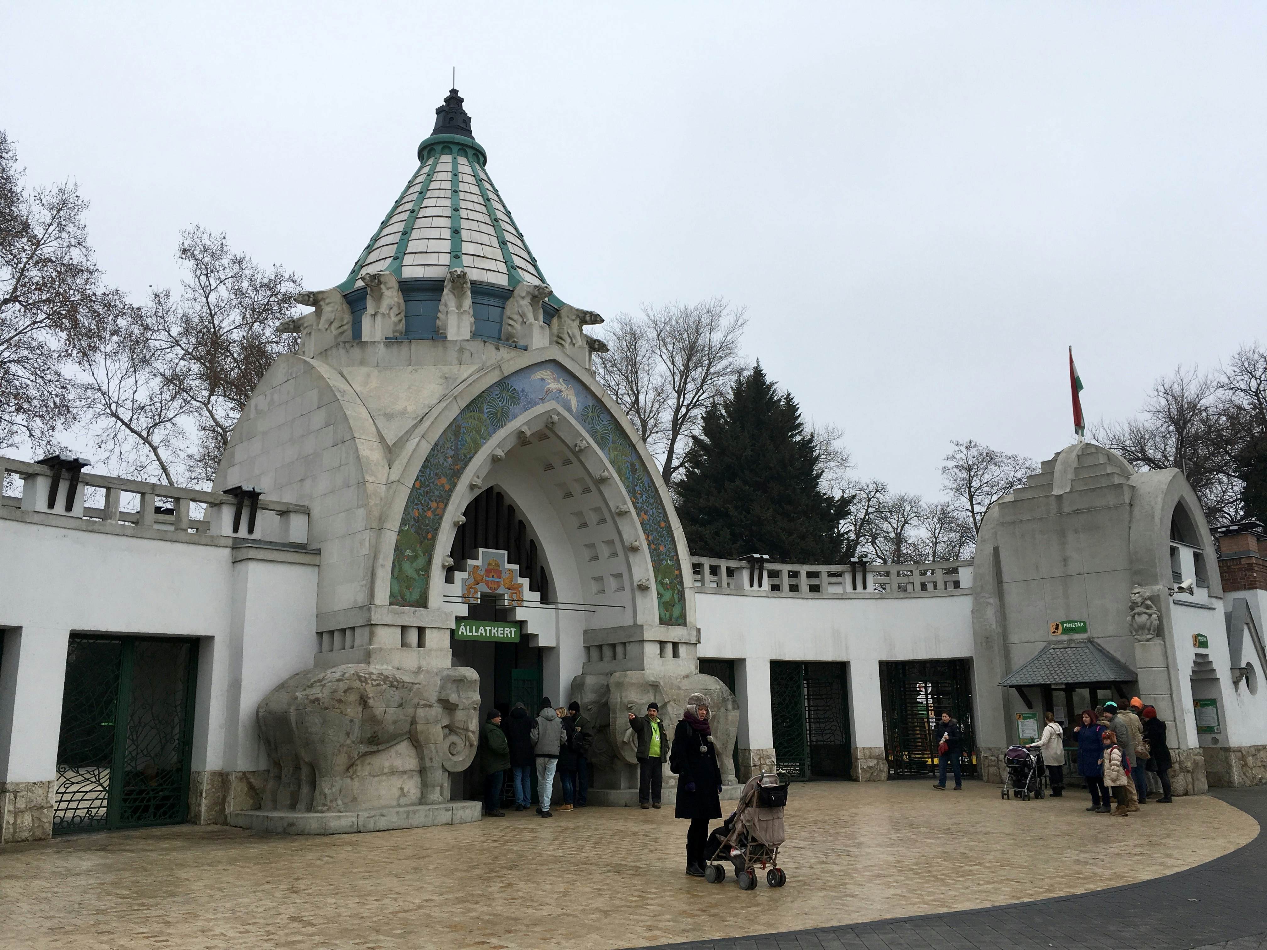 https://mdw-travel-data-us-east-1.s3.amazonaws.com/img/country/Hungary/Kaposvar-Zoo/img_02.jpg
