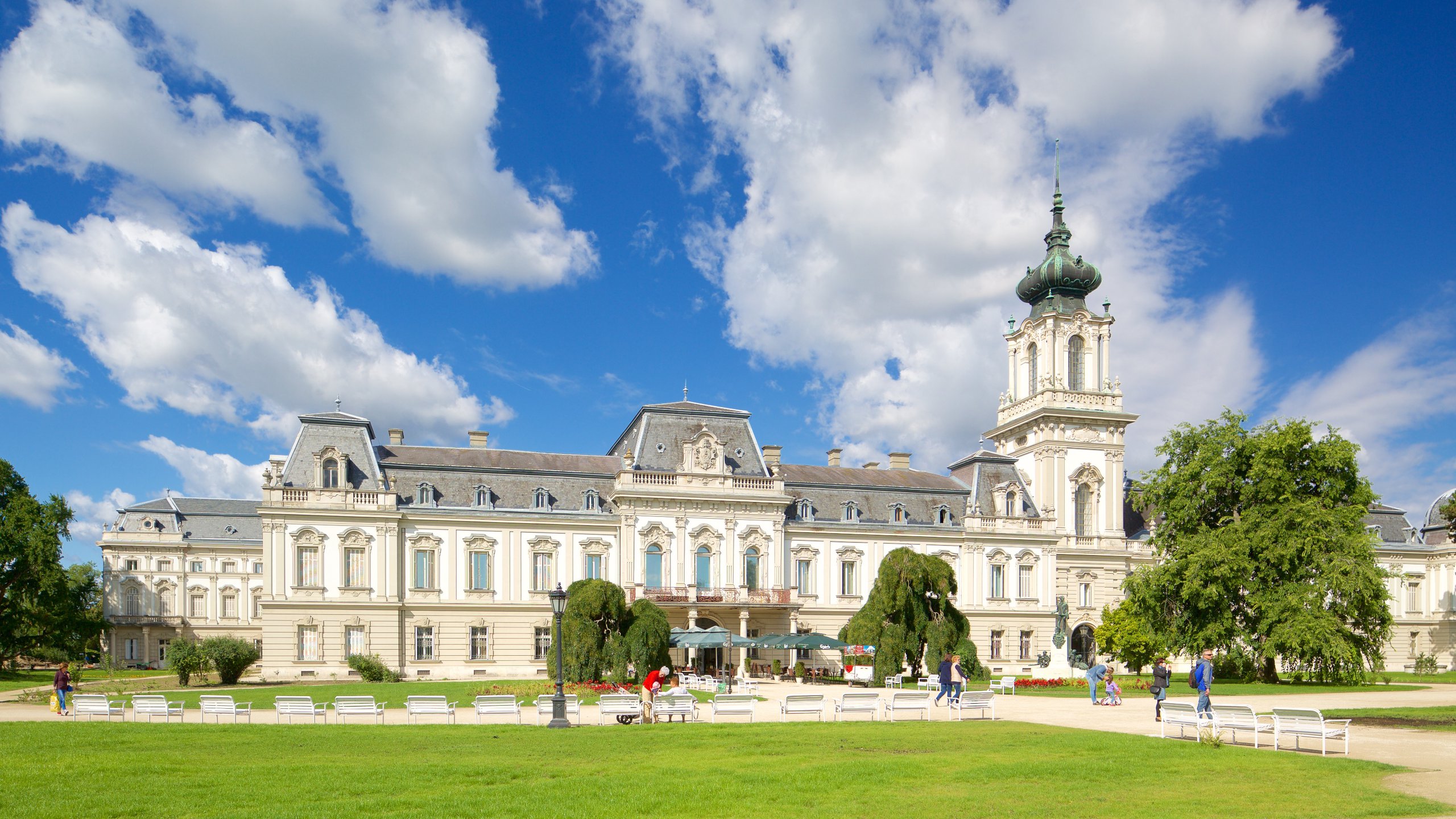 https://mdw-travel-data-us-east-1.s3.amazonaws.com/img/country/Hungary/Keszthely-Island-Beach/img_00.jpg