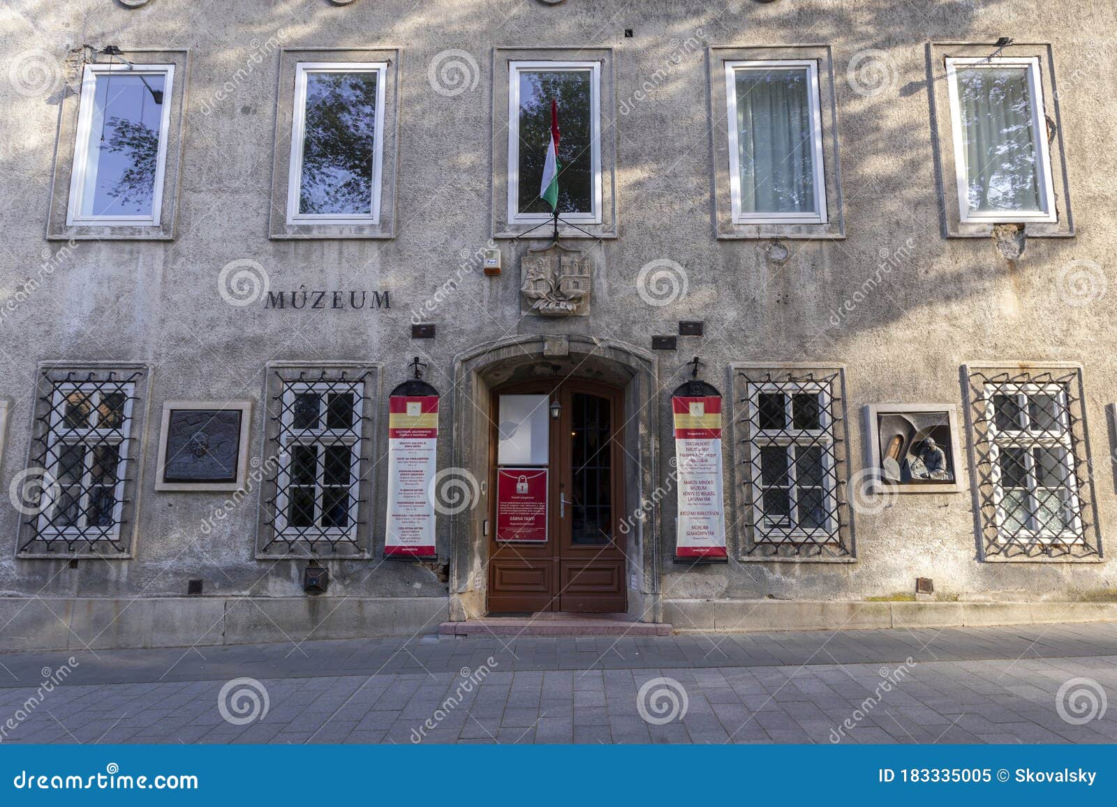 https://mdw-travel-data-us-east-1.s3.amazonaws.com/img/country/Hungary/King-Stephen-Museum/img_01.jpg
