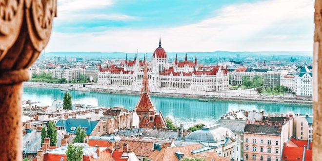https://mdw-travel-data-us-east-1.s3.amazonaws.com/img/country/Hungary/Kiskunhalasi-Reti-Mulato/img_02.jpg