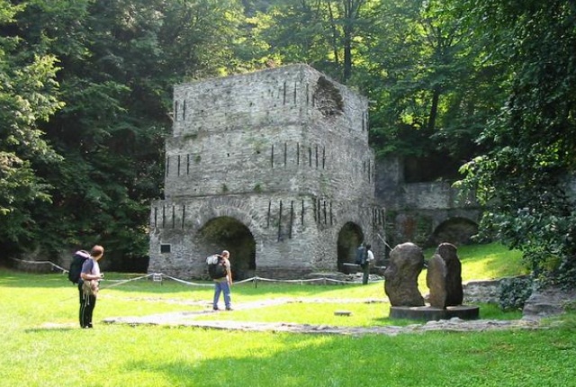 https://mdw-travel-data-us-east-1.s3.amazonaws.com/img/country/Hungary/Kiskunsag-National-Park/img_02.jpg