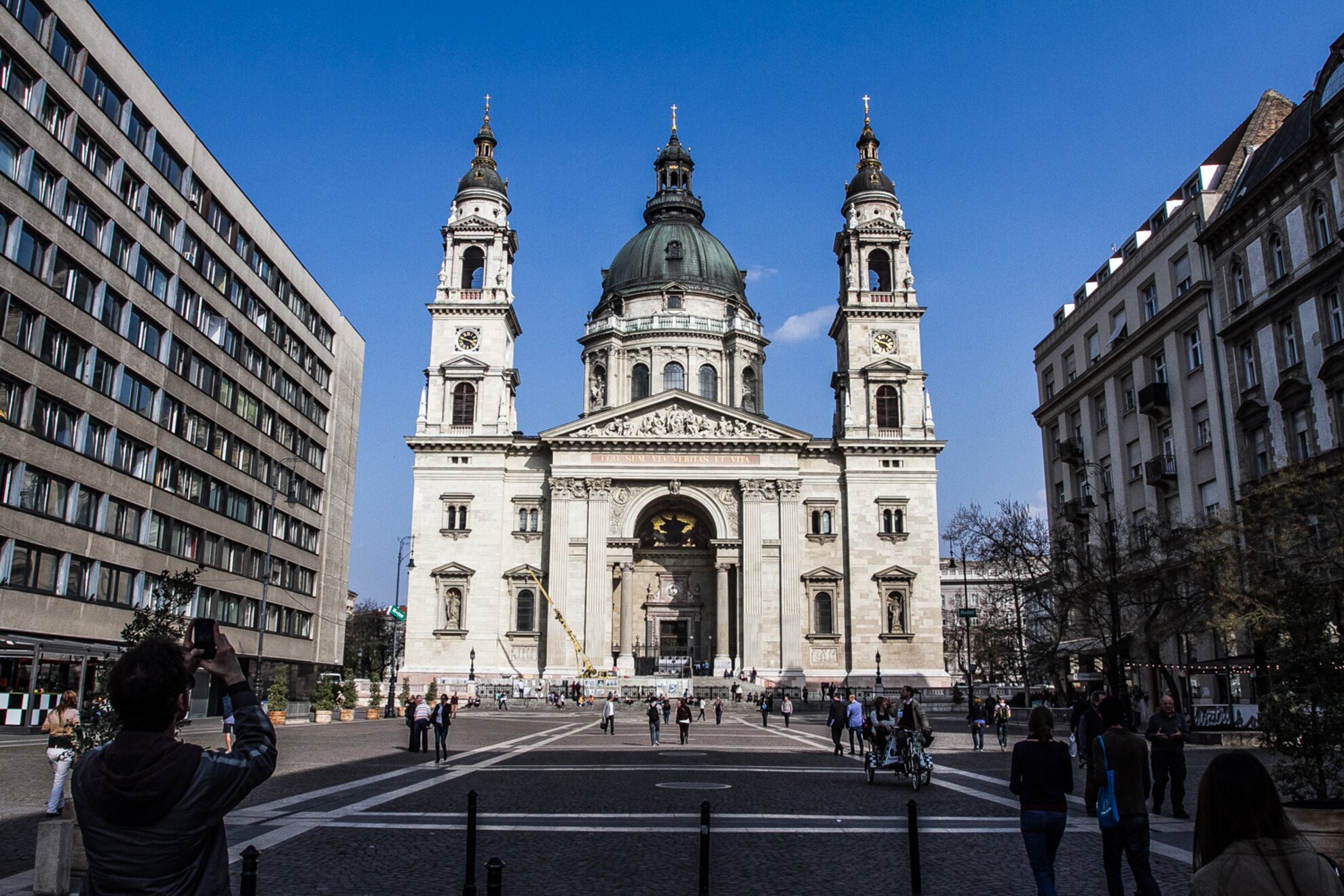 https://mdw-travel-data-us-east-1.s3.amazonaws.com/img/country/Hungary/Landmark-of-the-Millennium/img_03.jpg
