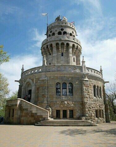 https://mdw-travel-data-us-east-1.s3.amazonaws.com/img/country/Hungary/Lookout-Tower/img_02.jpg