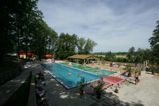 https://mdw-travel-data-us-east-1.s3.amazonaws.com/img/country/Hungary/Magyarhertelend-Therapy-&-Wellness-Spa/img_03.jpg