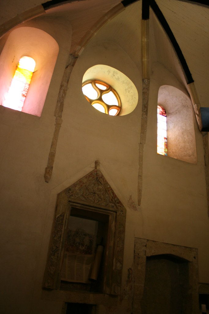 https://mdw-travel-data-us-east-1.s3.amazonaws.com/img/country/Hungary/Medieval-Synagogue--Nagyszeben-House--Sopron/img_01.jpg