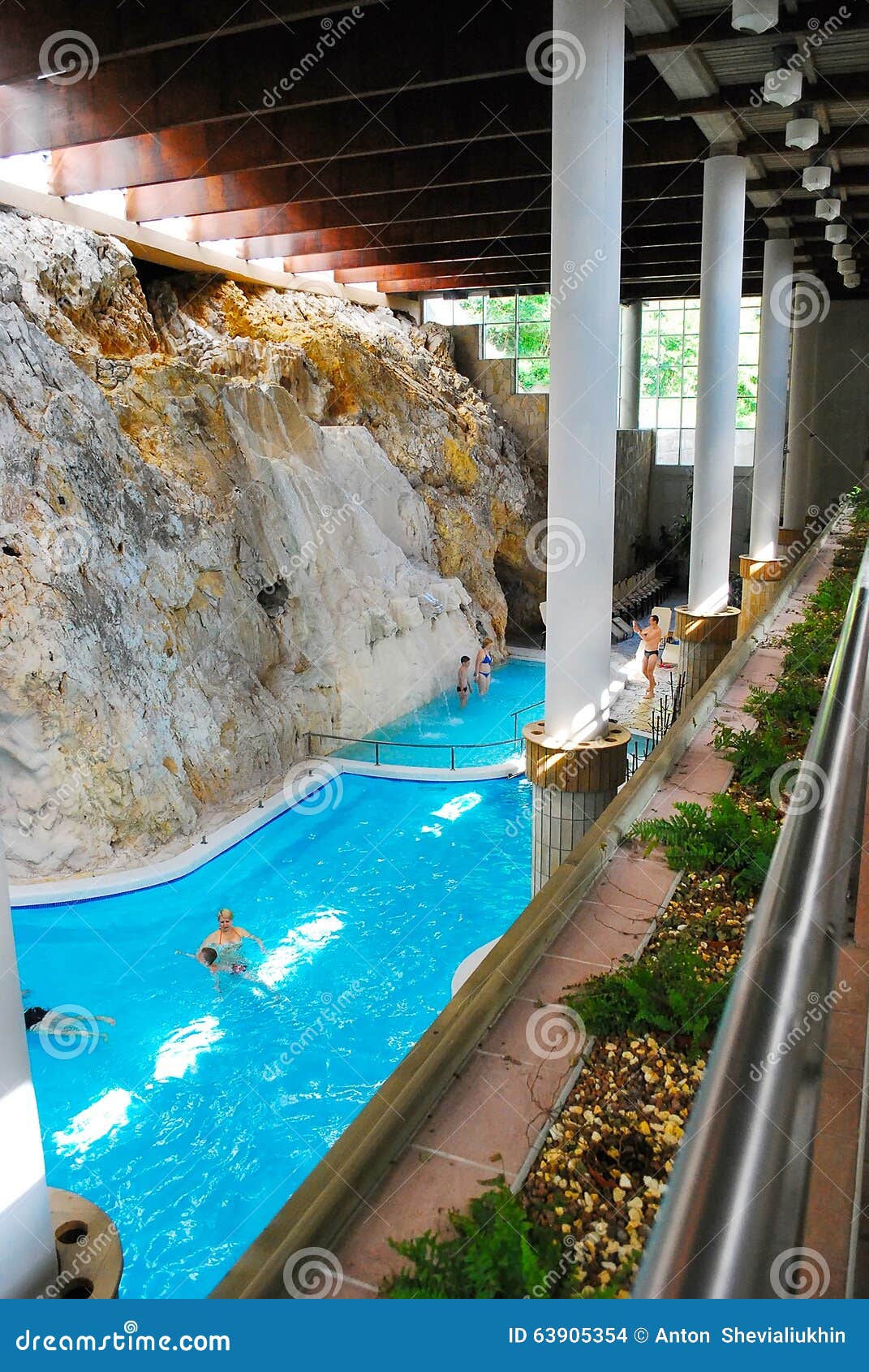 https://mdw-travel-data-us-east-1.s3.amazonaws.com/img/country/Hungary/Miskolc-Tapolca-Cave-Bath/img_02.jpg