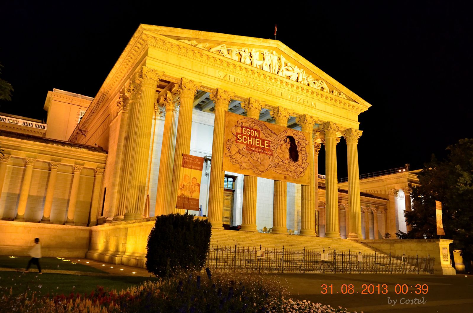 https://mdw-travel-data-us-east-1.s3.amazonaws.com/img/country/Hungary/Museum-of-Fine-Arts/img_00.jpg