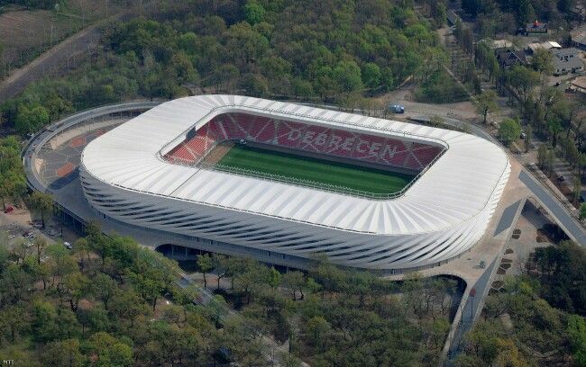 https://mdw-travel-data-us-east-1.s3.amazonaws.com/img/country/Hungary/Nagyerdei-Stadium/img_03.jpg