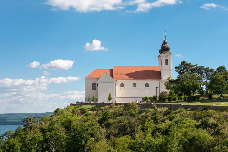 https://mdw-travel-data-us-east-1.s3.amazonaws.com/img/country/Hungary/Paloc-Ethnographic-Village/img_03.jpg