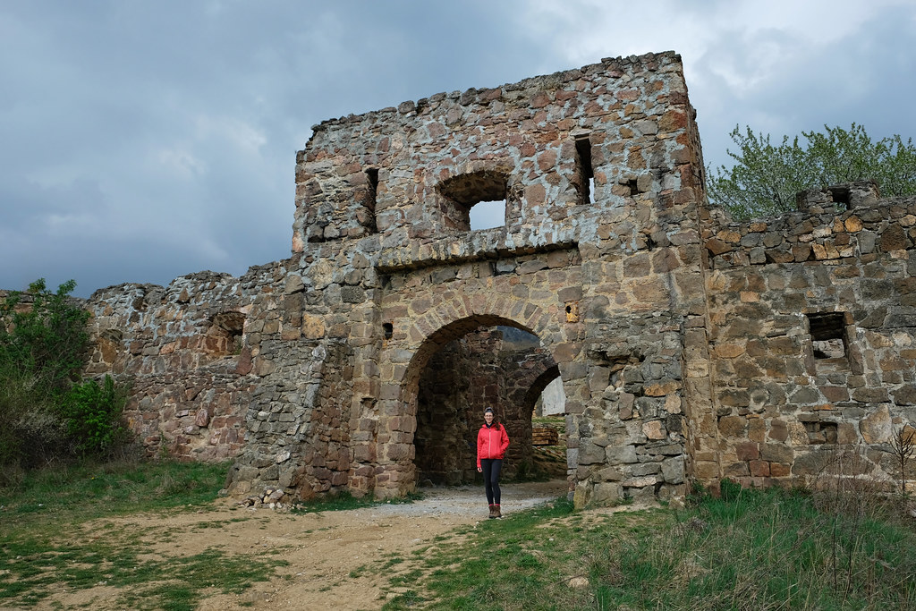 https://mdw-travel-data-us-east-1.s3.amazonaws.com/img/country/Hungary/Pilis-Mountains/img_03.jpg