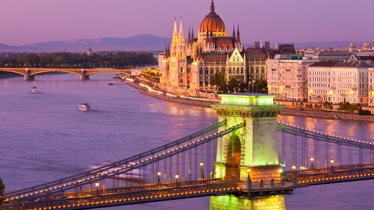 https://mdw-travel-data-us-east-1.s3.amazonaws.com/img/country/Hungary/Red-Church---Borz-ottonko/img_03.jpg