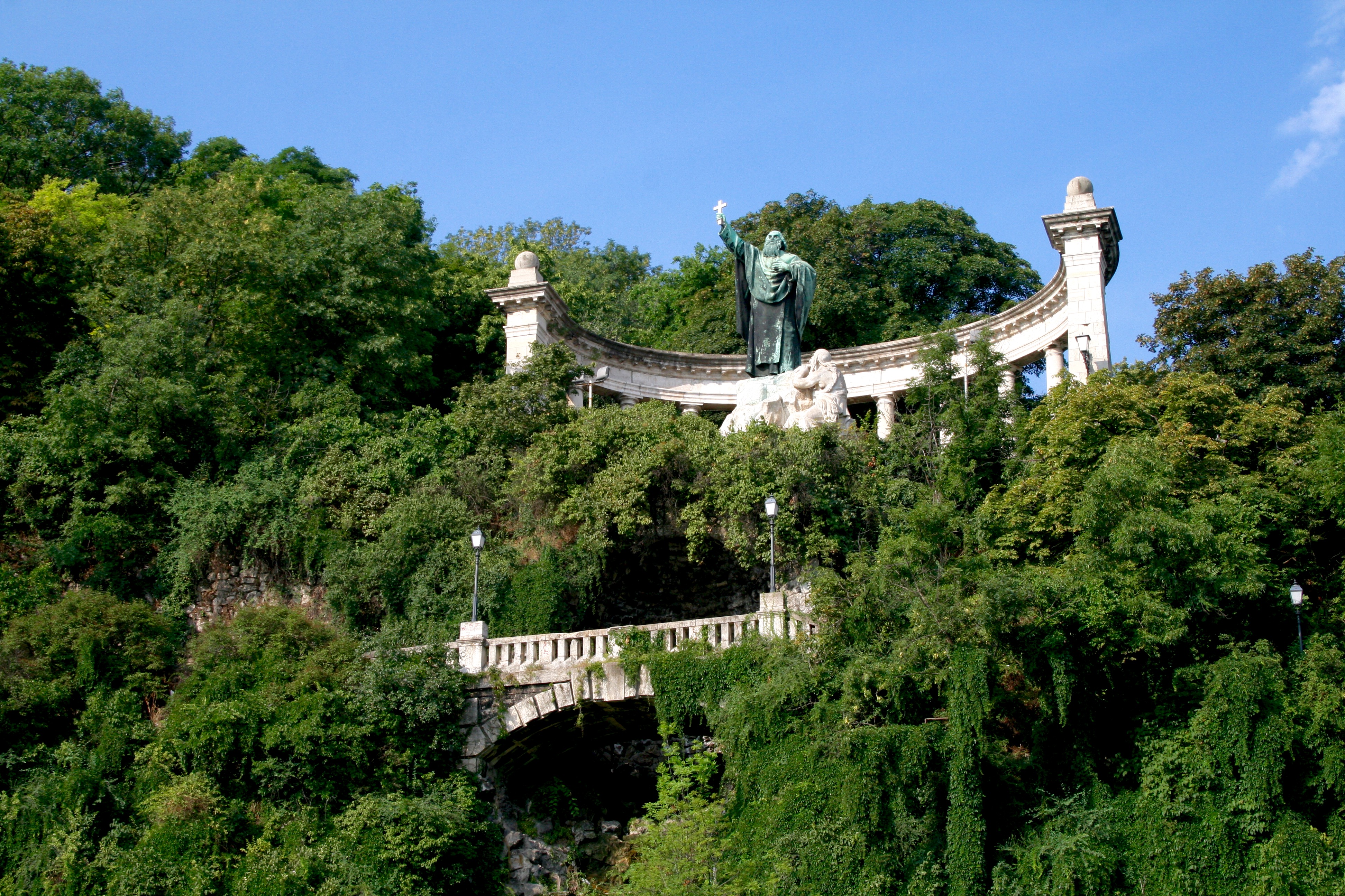 https://mdw-travel-data-us-east-1.s3.amazonaws.com/img/country/Hungary/Sarud-Abandoned-Mill/img_02.jpg