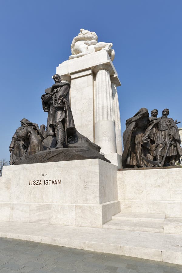 https://mdw-travel-data-us-east-1.s3.amazonaws.com/img/country/Hungary/Statue-of-Istvan-Tisza/img_01.jpg