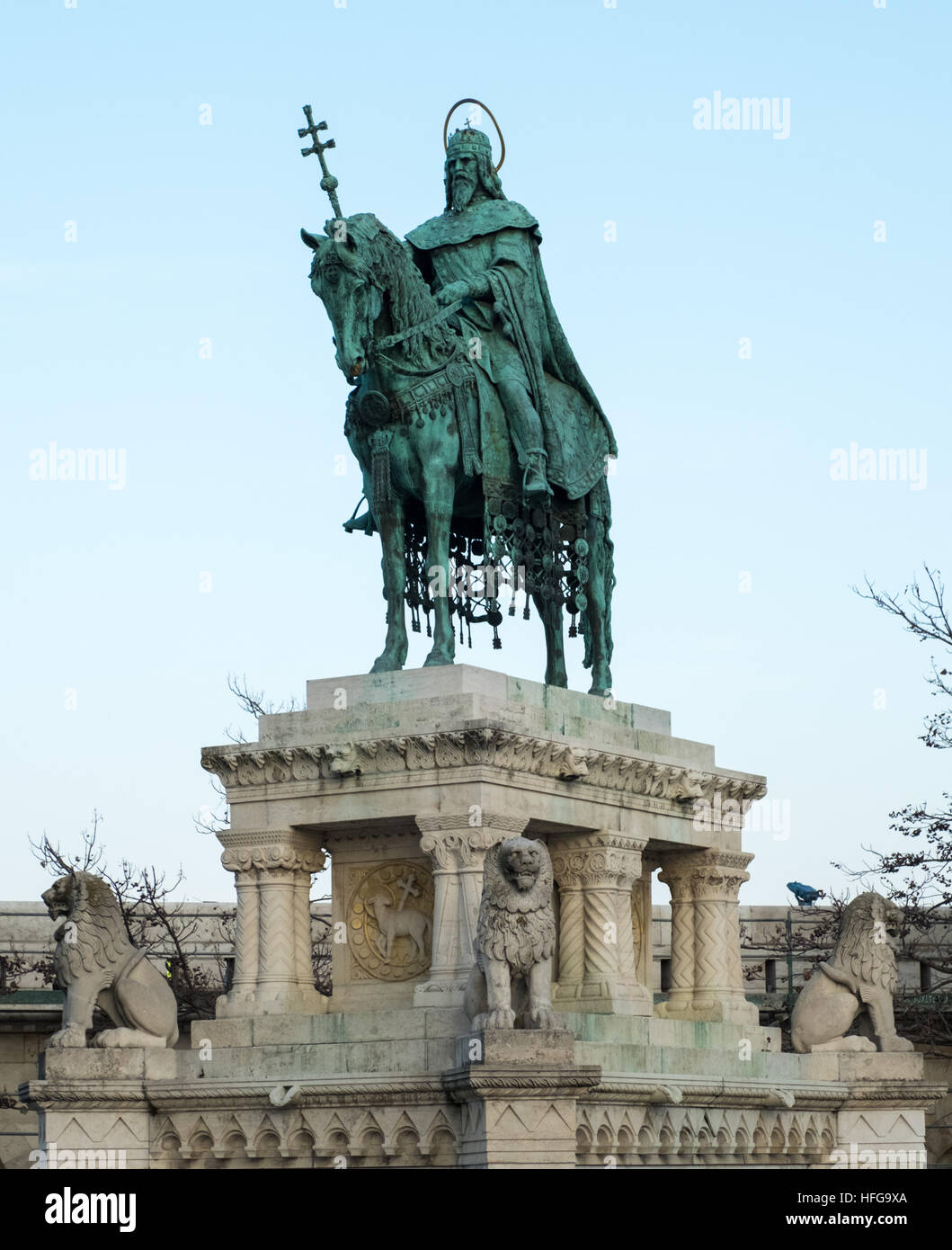 https://mdw-travel-data-us-east-1.s3.amazonaws.com/img/country/Hungary/Statue-of-King-Saint-Stephen/img_03.jpg