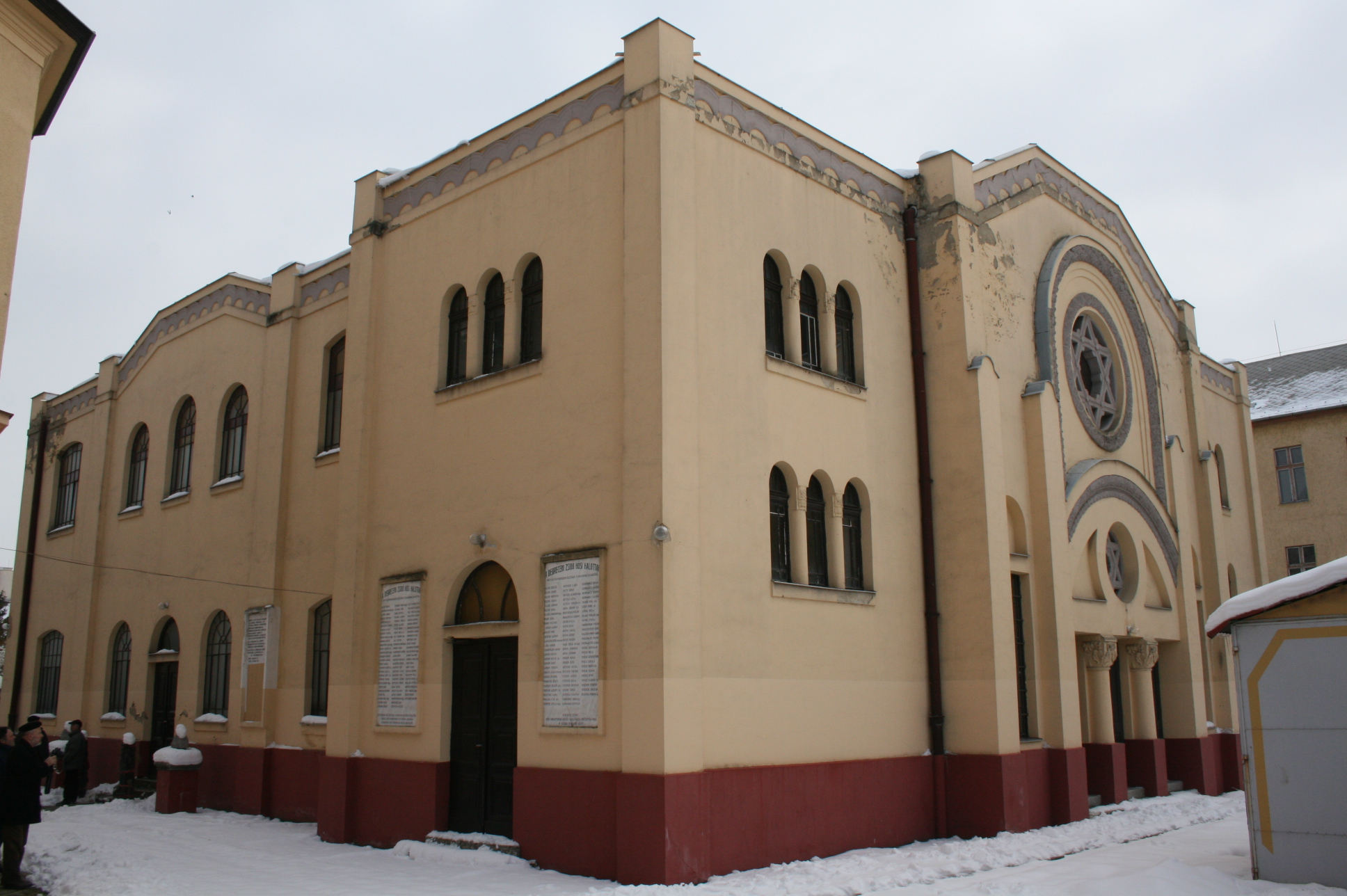 https://mdw-travel-data-us-east-1.s3.amazonaws.com/img/country/Hungary/Synagogue-Debrecen/img_01.jpg