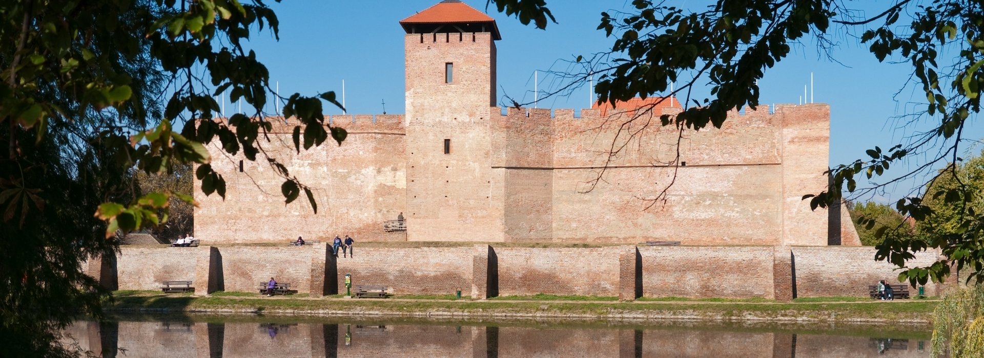 https://mdw-travel-data-us-east-1.s3.amazonaws.com/img/country/Hungary/Szabadstrand-Gyula/img_03.jpg