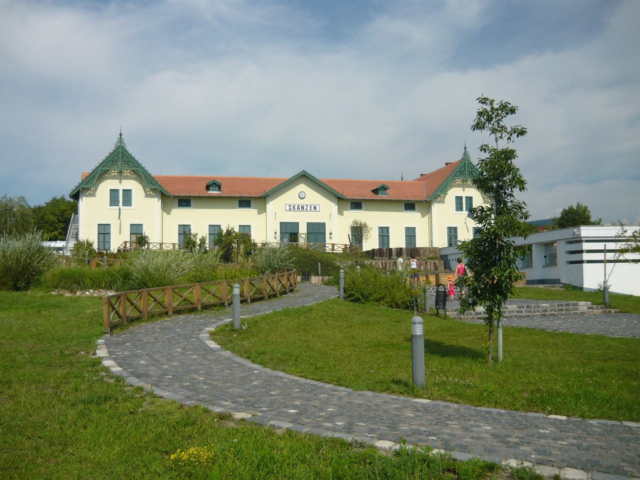 https://mdw-travel-data-us-east-1.s3.amazonaws.com/img/country/Hungary/Szabadteri-Neprajzi-Muzeum/img_00.jpg