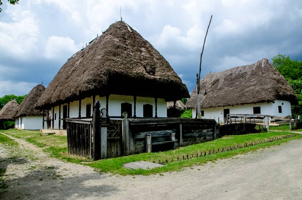 https://mdw-travel-data-us-east-1.s3.amazonaws.com/img/country/Hungary/Szabadteri-Neprajzi-Muzeum/img_02.jpg