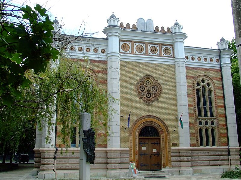 https://mdw-travel-data-us-east-1.s3.amazonaws.com/img/country/Hungary/Szekszard-Synagogue/img_02.jpg