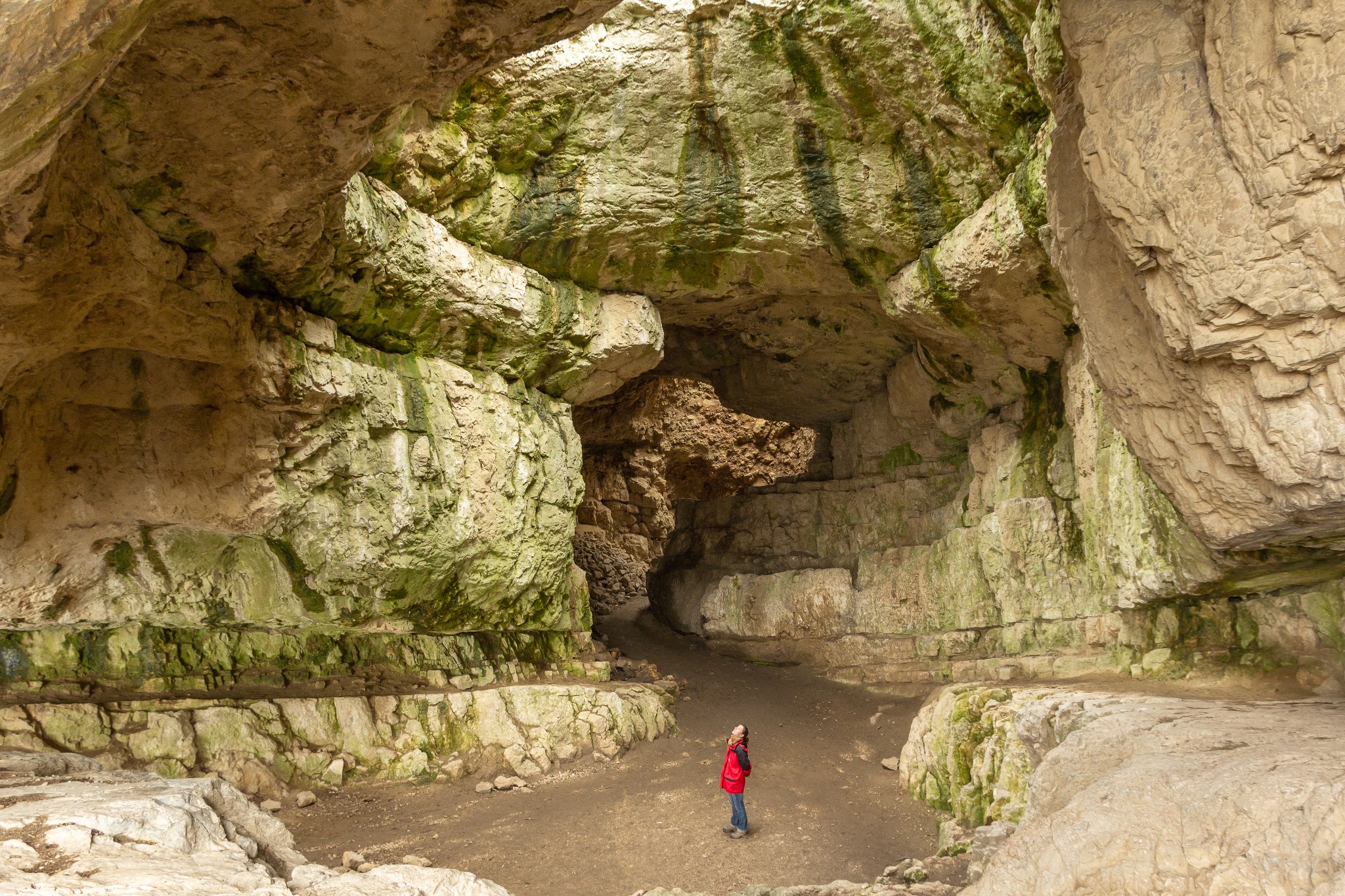 https://mdw-travel-data-us-east-1.s3.amazonaws.com/img/country/Hungary/Szelim-Cave/img_02.jpg