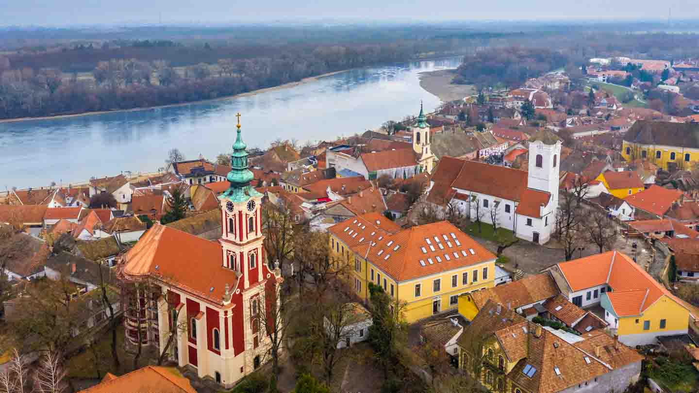 https://mdw-travel-data-us-east-1.s3.amazonaws.com/img/country/Hungary/Szentendre/img_02.jpg