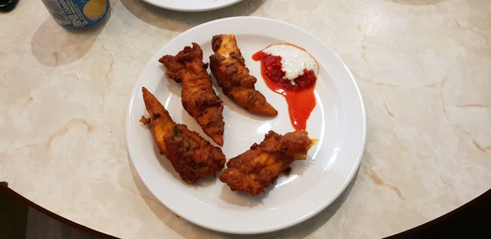 https://mdw-travel-data-us-east-1.s3.amazonaws.com/img/country/Hungary/Tadzs-Mahal-Kebab-&-Grill/img_02.jpg