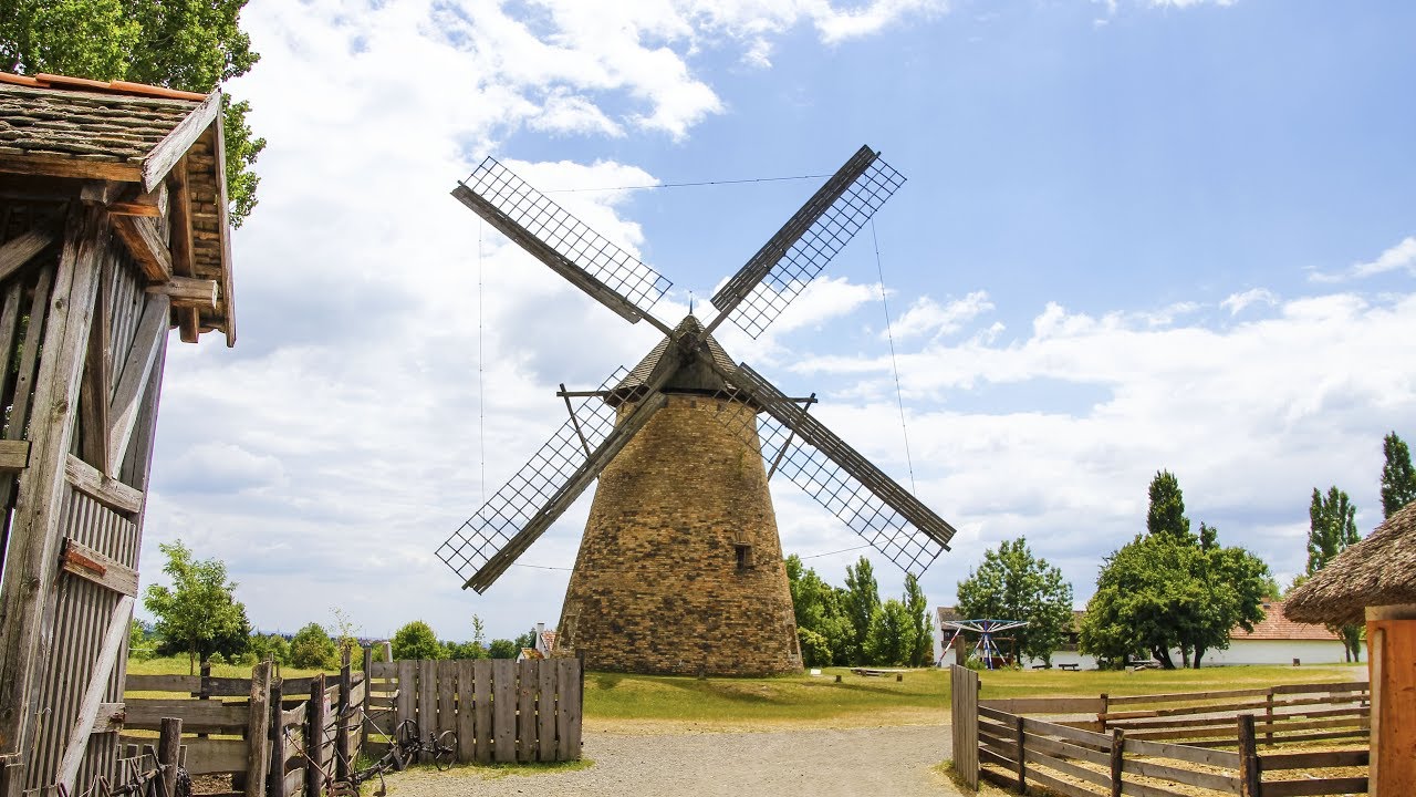 https://mdw-travel-data-us-east-1.s3.amazonaws.com/img/country/Hungary/Tiszavasvari-Open-air-Village-Museum/img_03.jpg