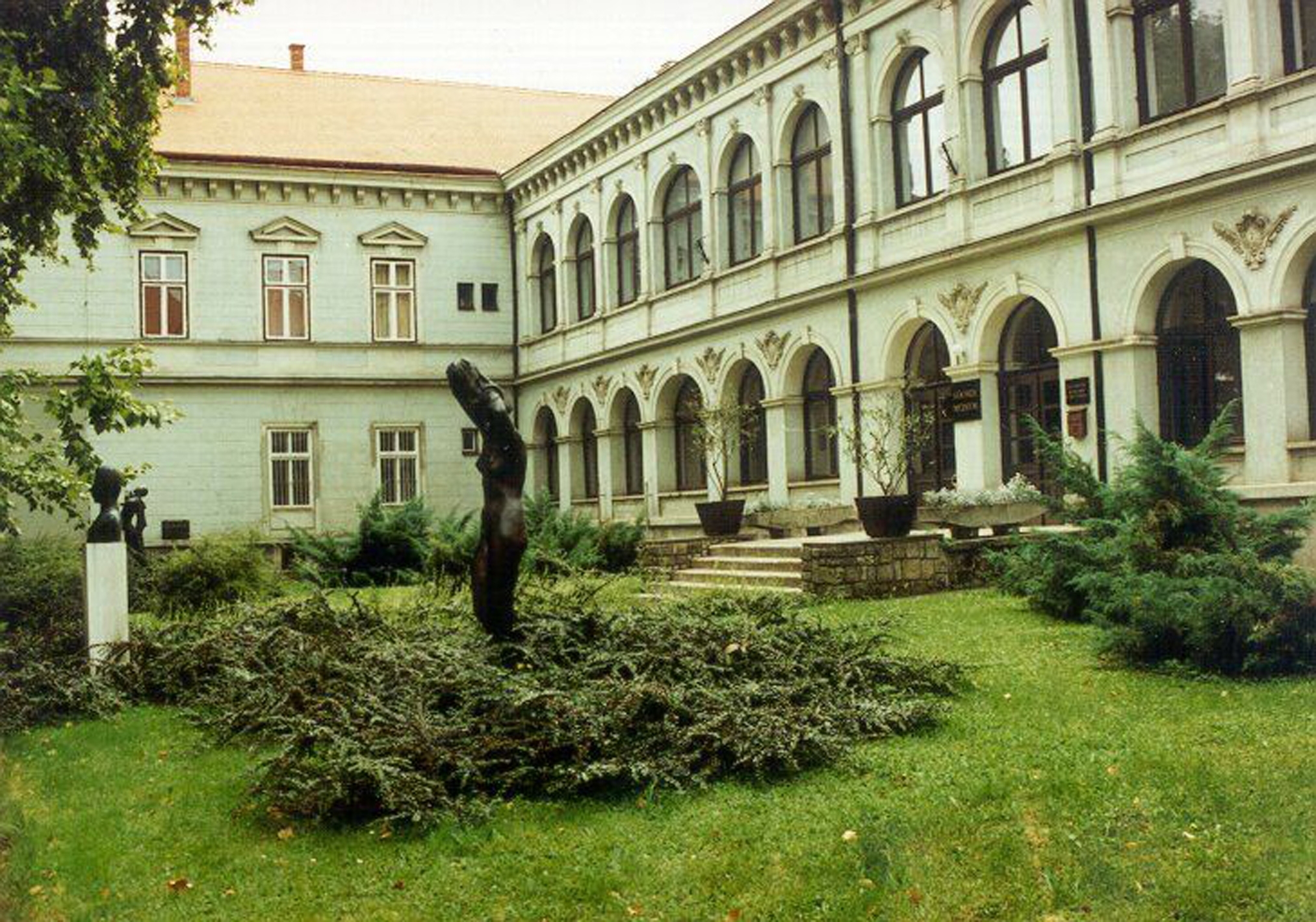 https://mdw-travel-data-us-east-1.s3.amazonaws.com/img/country/Hungary/Zalaegerszeg-Gocseji-Museum/img_01.jpg