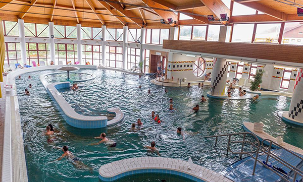 https://mdw-travel-data-us-east-1.s3.amazonaws.com/img/country/Hungary/Zalakaros-Thermal-Spa-and-Aquapark/img_00.jpg