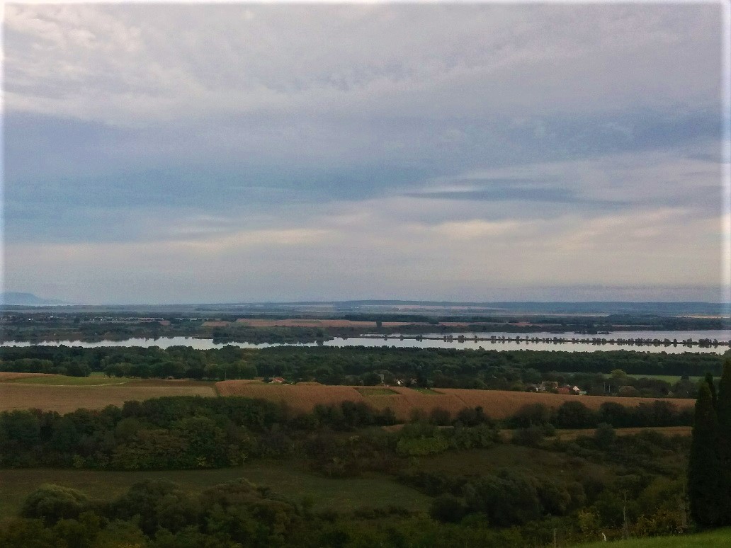 https://mdw-travel-data-us-east-1.s3.amazonaws.com/img/country/Hungary/Zalaszabar-Thermal-Spa-and-Accommodation/img_01.jpg