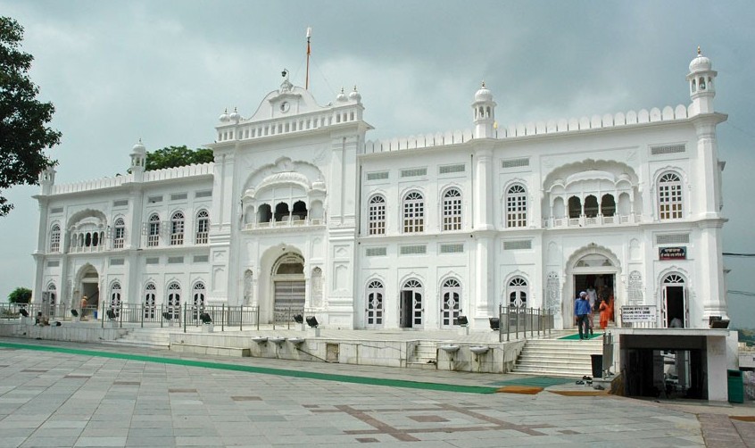 https://mdw-travel-data-us-east-1.s3.amazonaws.com/img/country/India/Anandpur-Sahib/img_03.jpg