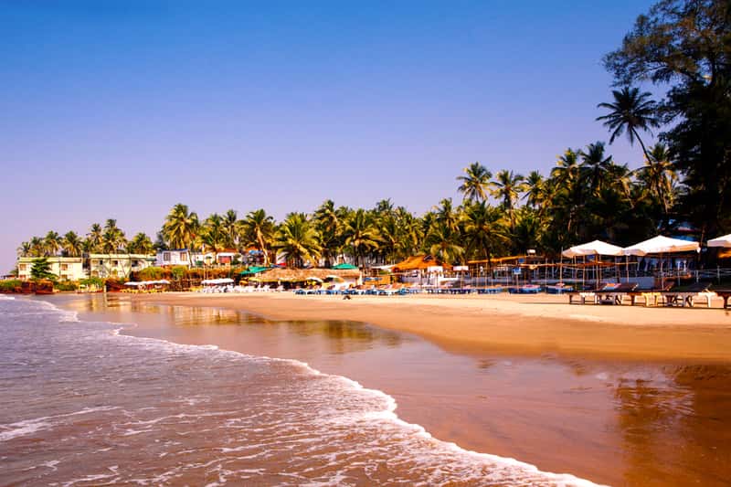 https://mdw-travel-data-us-east-1.s3.amazonaws.com/img/country/India/Ashwem-Beach/img_01.jpg
