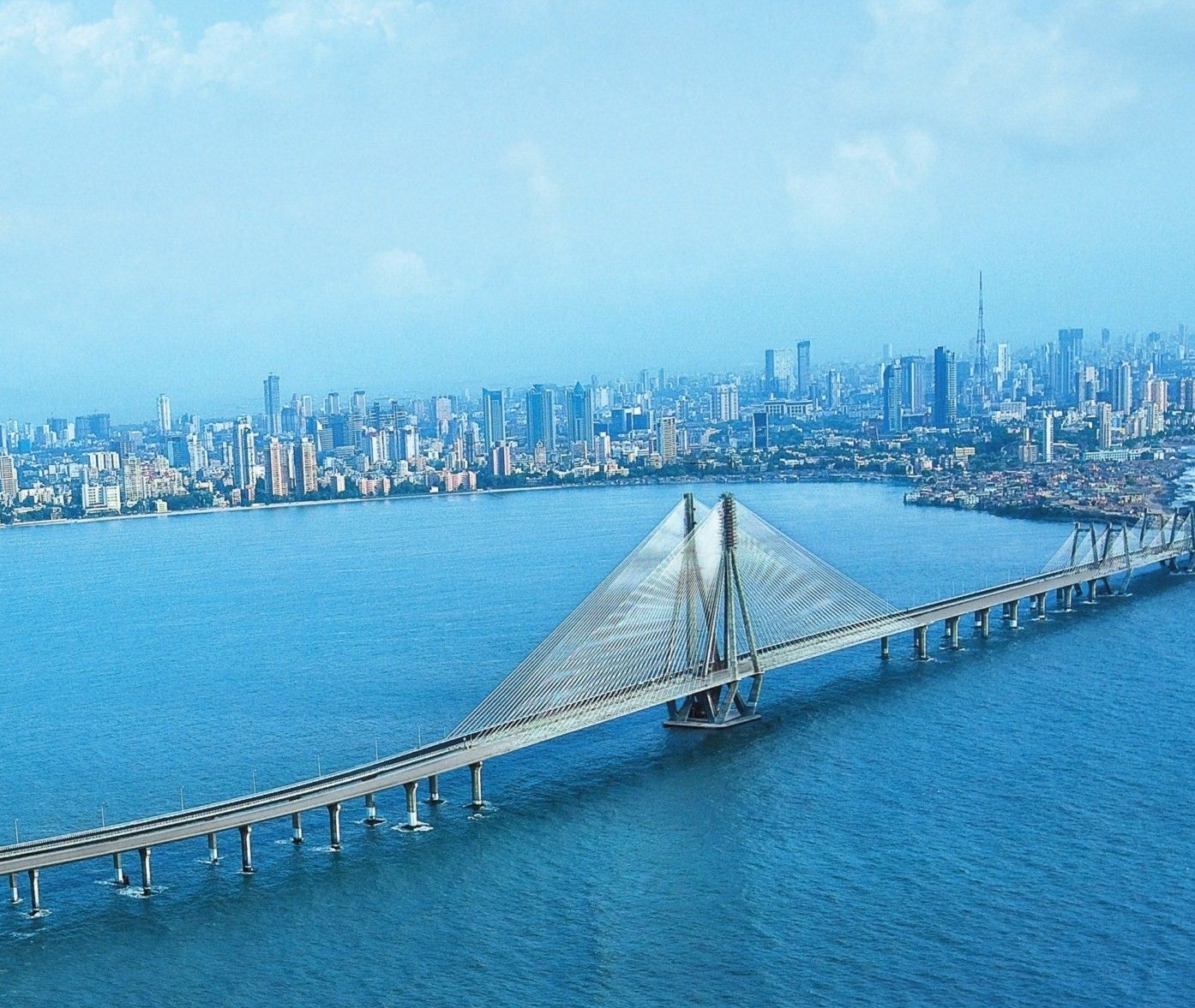 https://mdw-travel-data-us-east-1.s3.amazonaws.com/img/country/India/Bandra-Worli-Sea-Link/img_01.jpg