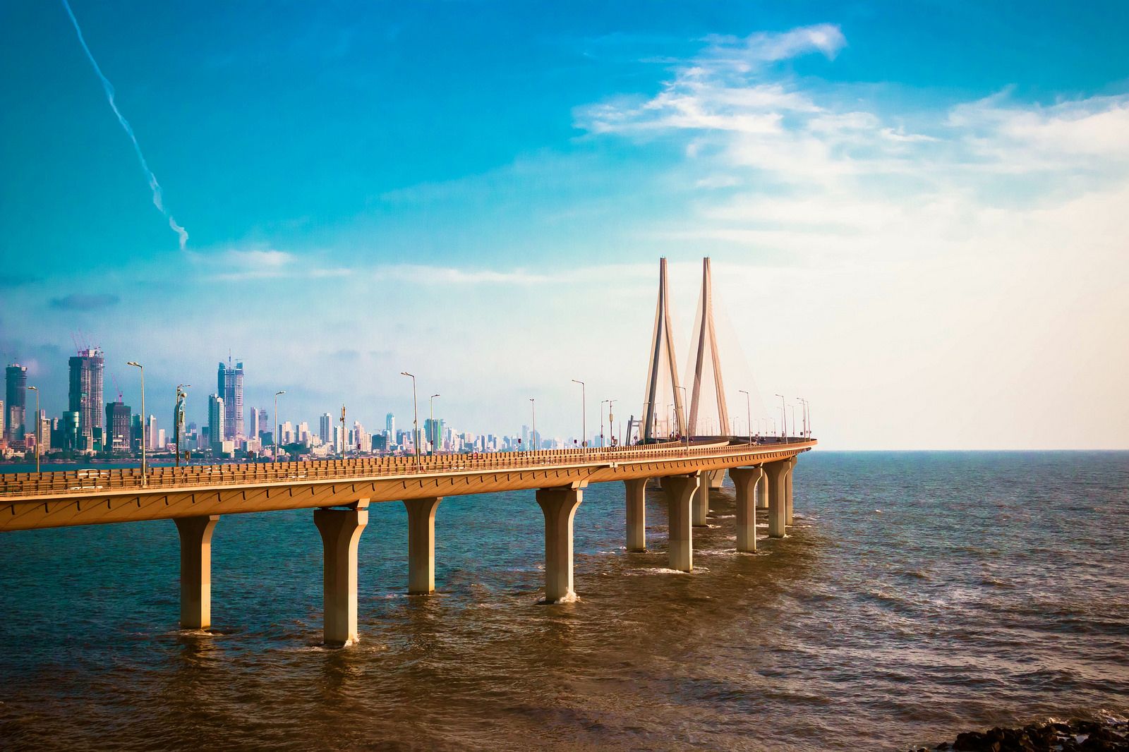 https://mdw-travel-data-us-east-1.s3.amazonaws.com/img/country/India/Bandra-Worli-Sea-Link/img_02.jpg