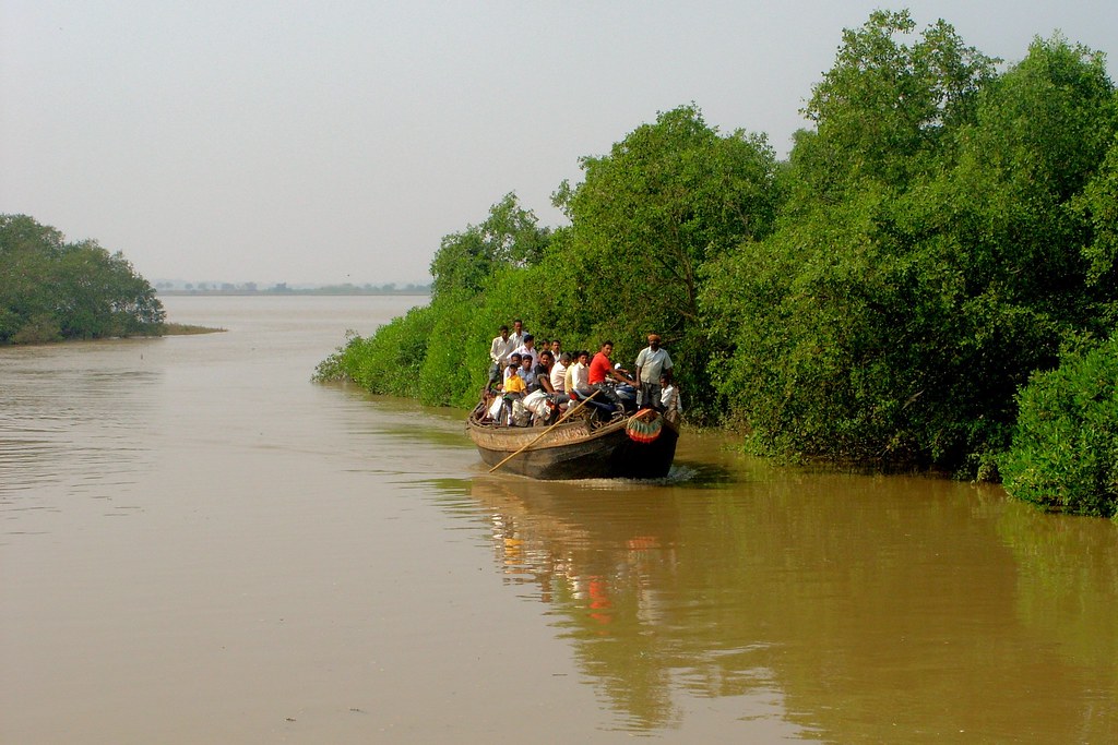https://mdw-travel-data-us-east-1.s3.amazonaws.com/img/country/India/Bhitarkanika-Wildlife-Sanctuary/img_03.jpg