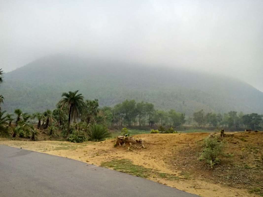 https://mdw-travel-data-us-east-1.s3.amazonaws.com/img/country/India/Biharinath-Hill/img_03.jpg
