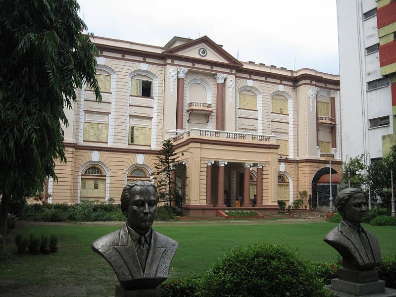 https://mdw-travel-data-us-east-1.s3.amazonaws.com/img/country/India/Birla-Industrial-&-Technological-Museum/img_03.jpg