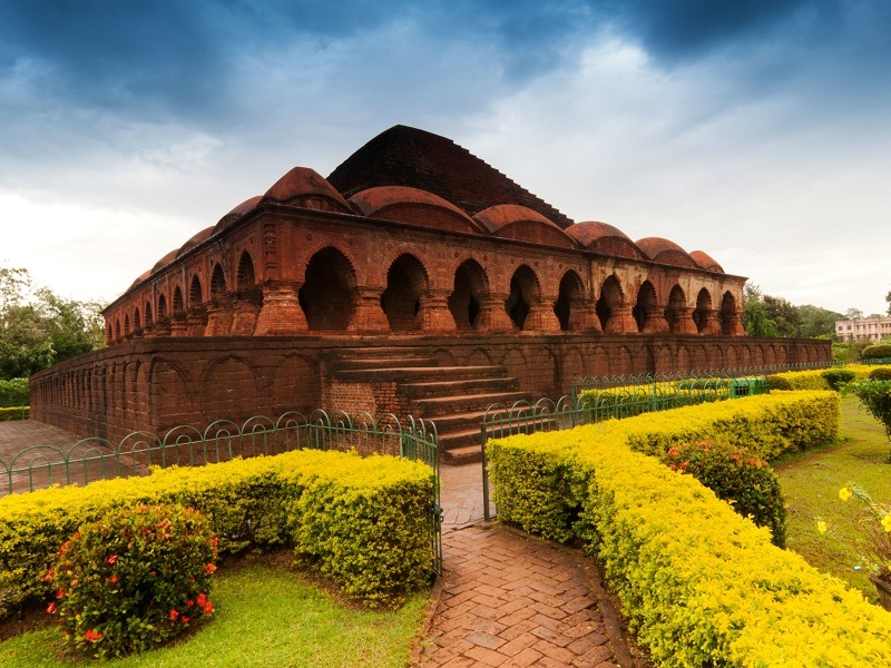 https://mdw-travel-data-us-east-1.s3.amazonaws.com/img/country/India/Bishnupur/img_01.jpg