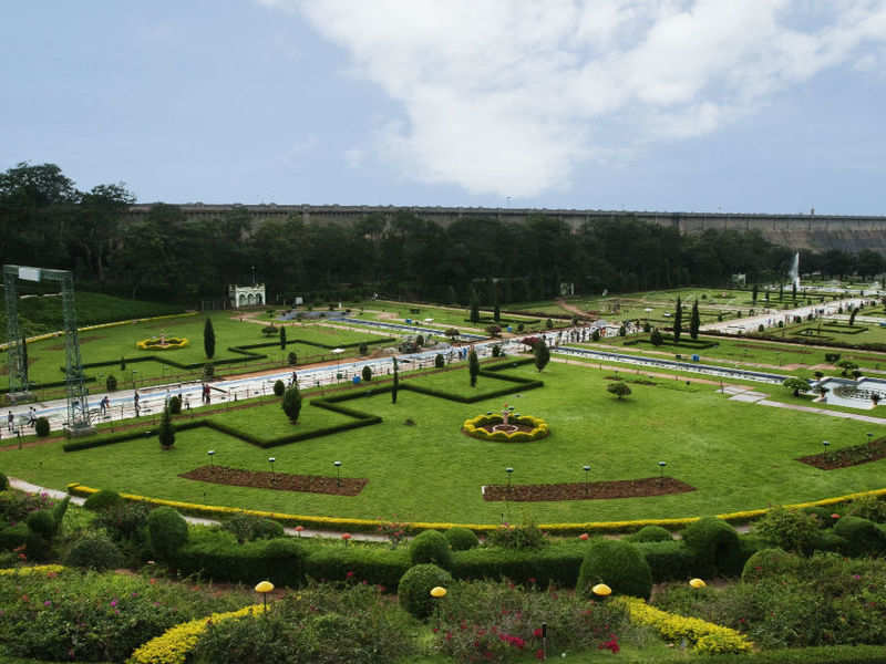 https://mdw-travel-data-us-east-1.s3.amazonaws.com/img/country/India/Brindavan-Gardens/img_03.jpg